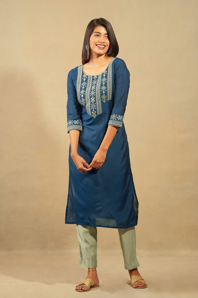 Geometric Embroidered With Foil Mirror Embellished Kurta - Blue
