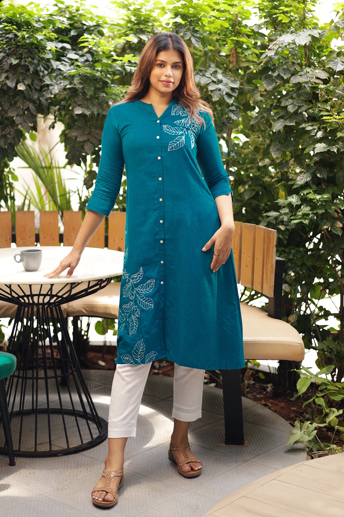 Blue Floral Printed Kurta Embroidered Mandarin Collar Design