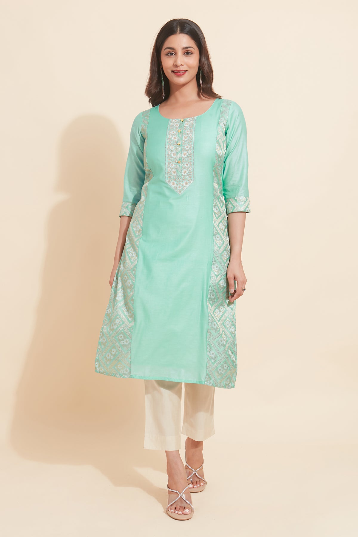 Floral Embroidered With Brocade Panelled Kurta - Green