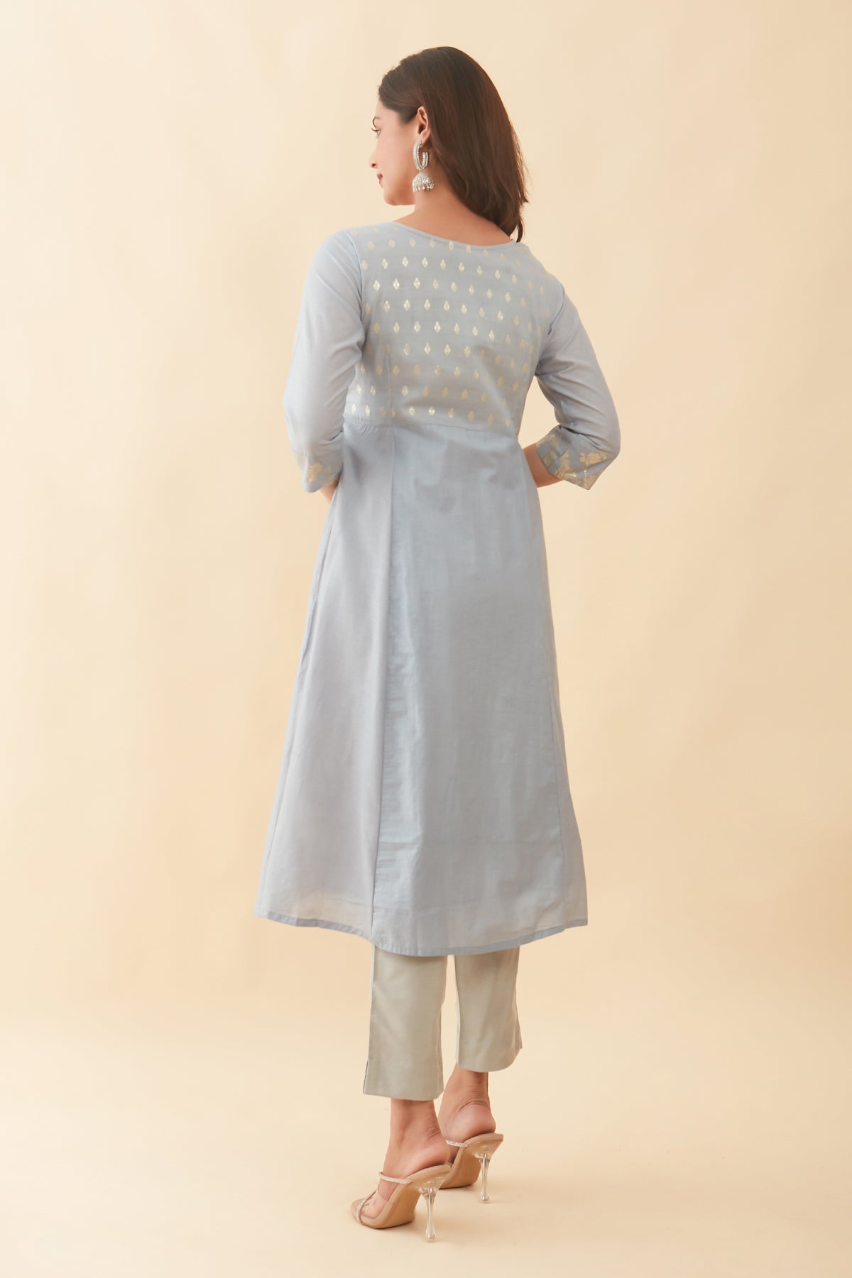 Floral Embroidered With Silver Brocade Panelled Kurta Blue