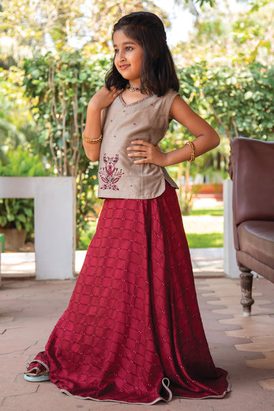 Floral Placement Embroidered Sleeveless Top Sequence Embellished Skirt Set Beige Maroon