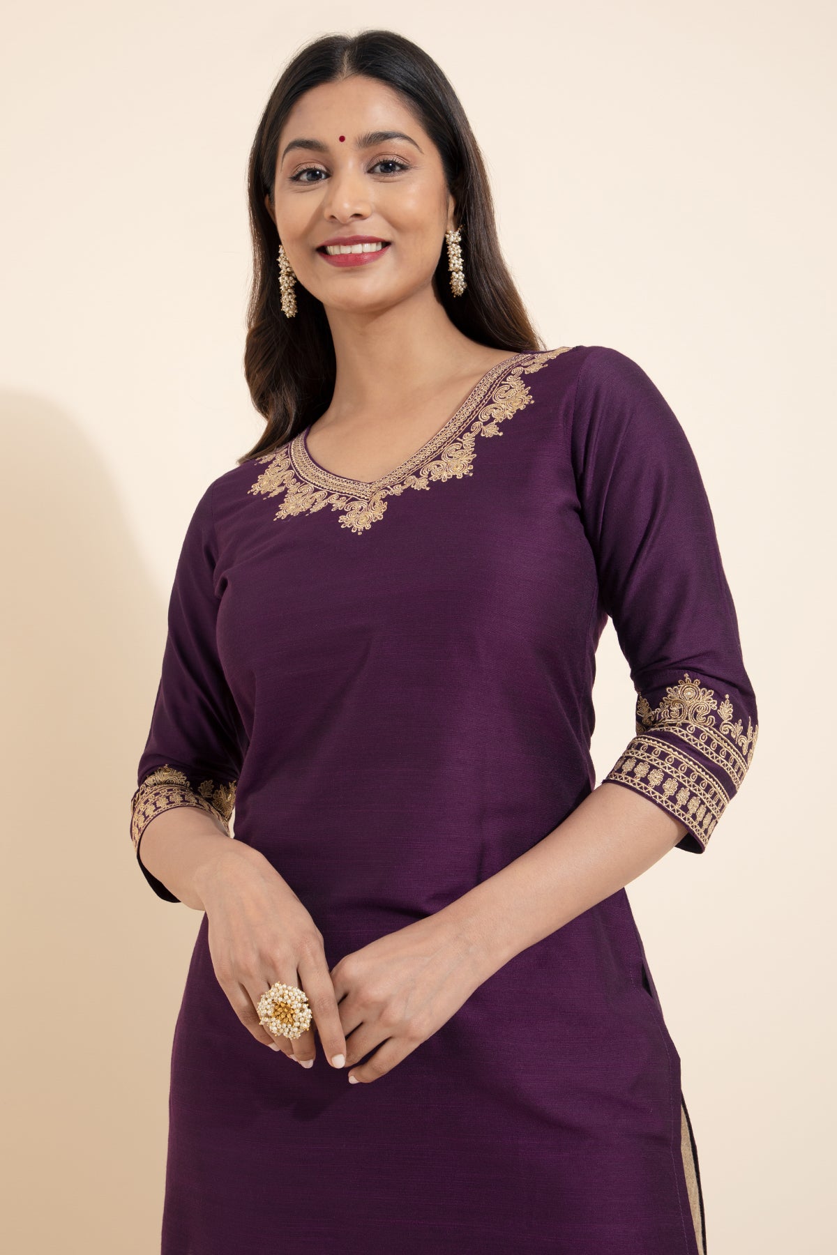 Floral Embroidered Kurta - Burgundy