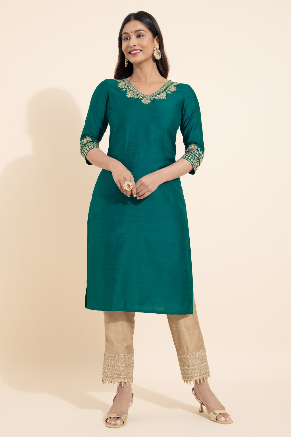 Floral Embroidered Kurta - Green