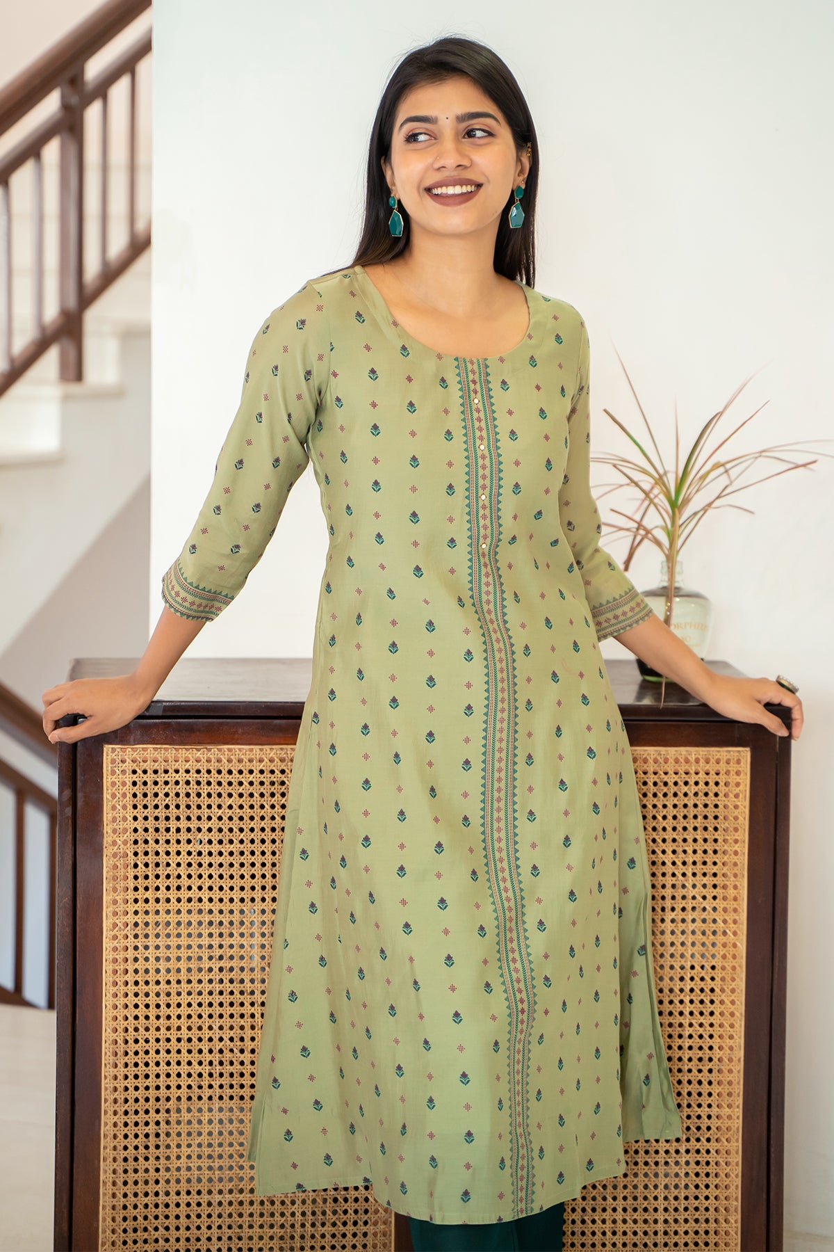 All Over Geometric Floral Printed Kurta Green