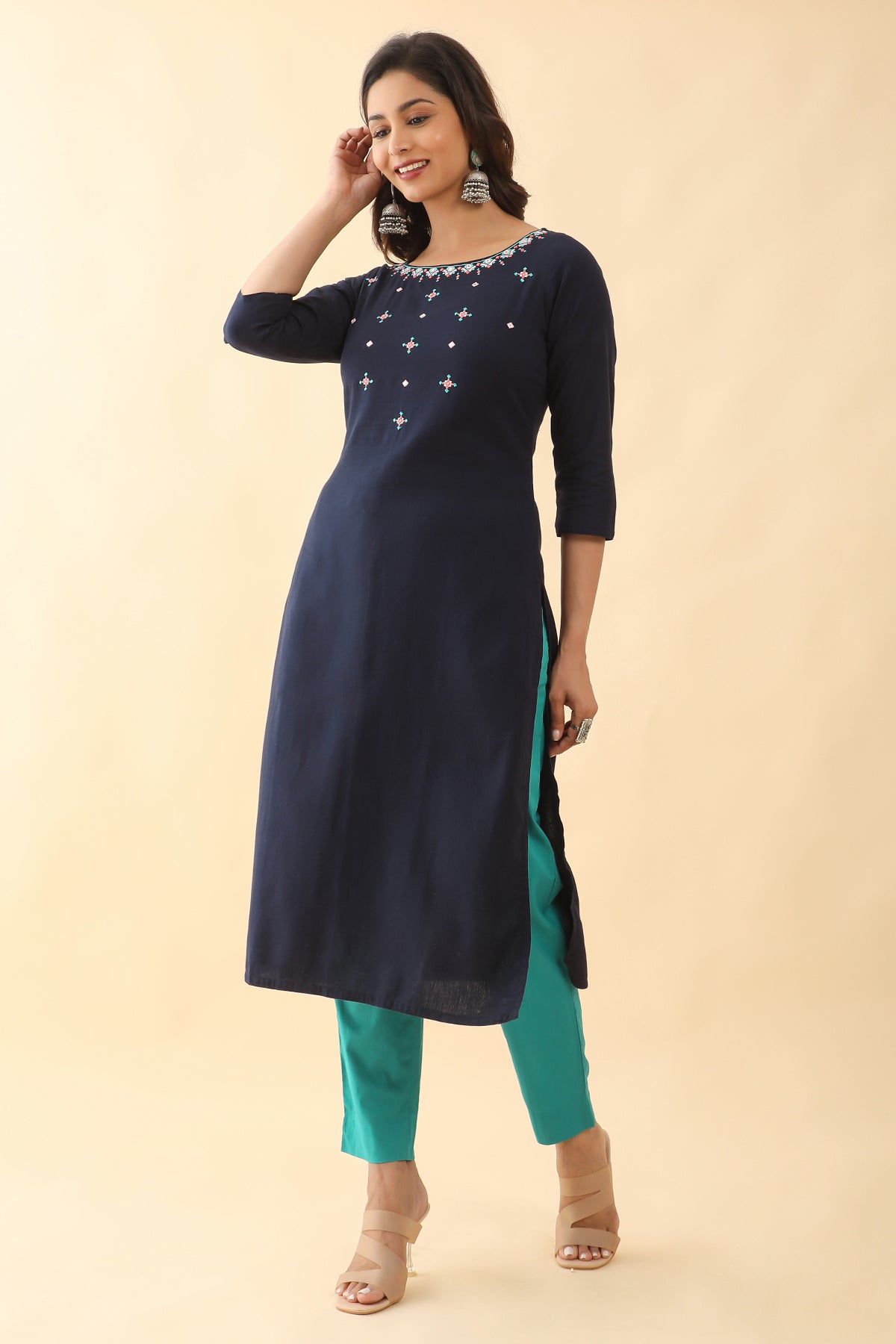 Goemetric Embroidered With Foil Mirror Embellished Kurta - Navy