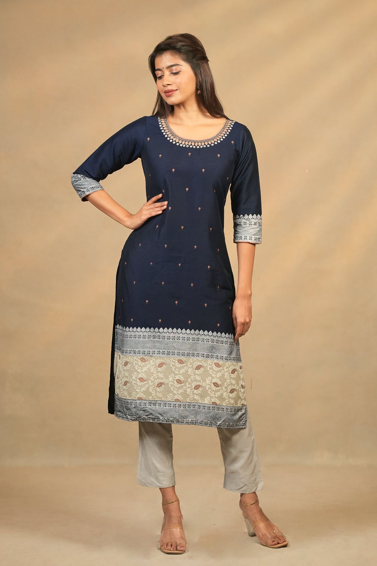 Jewel Inspired Neckline With Contrast Border Kurta - Navy – Maybell ...