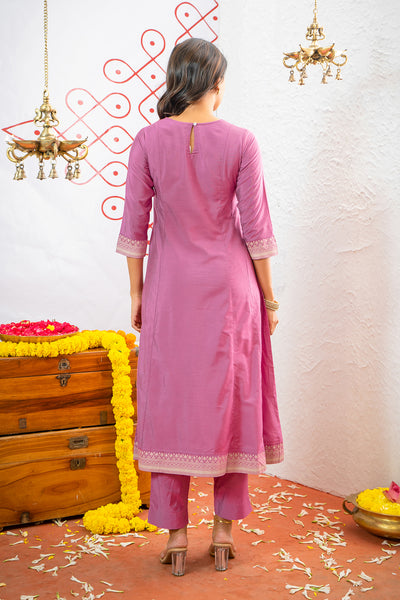 Floral Embroidered A-line Kurta Set With Brocade Dupatta - Pink