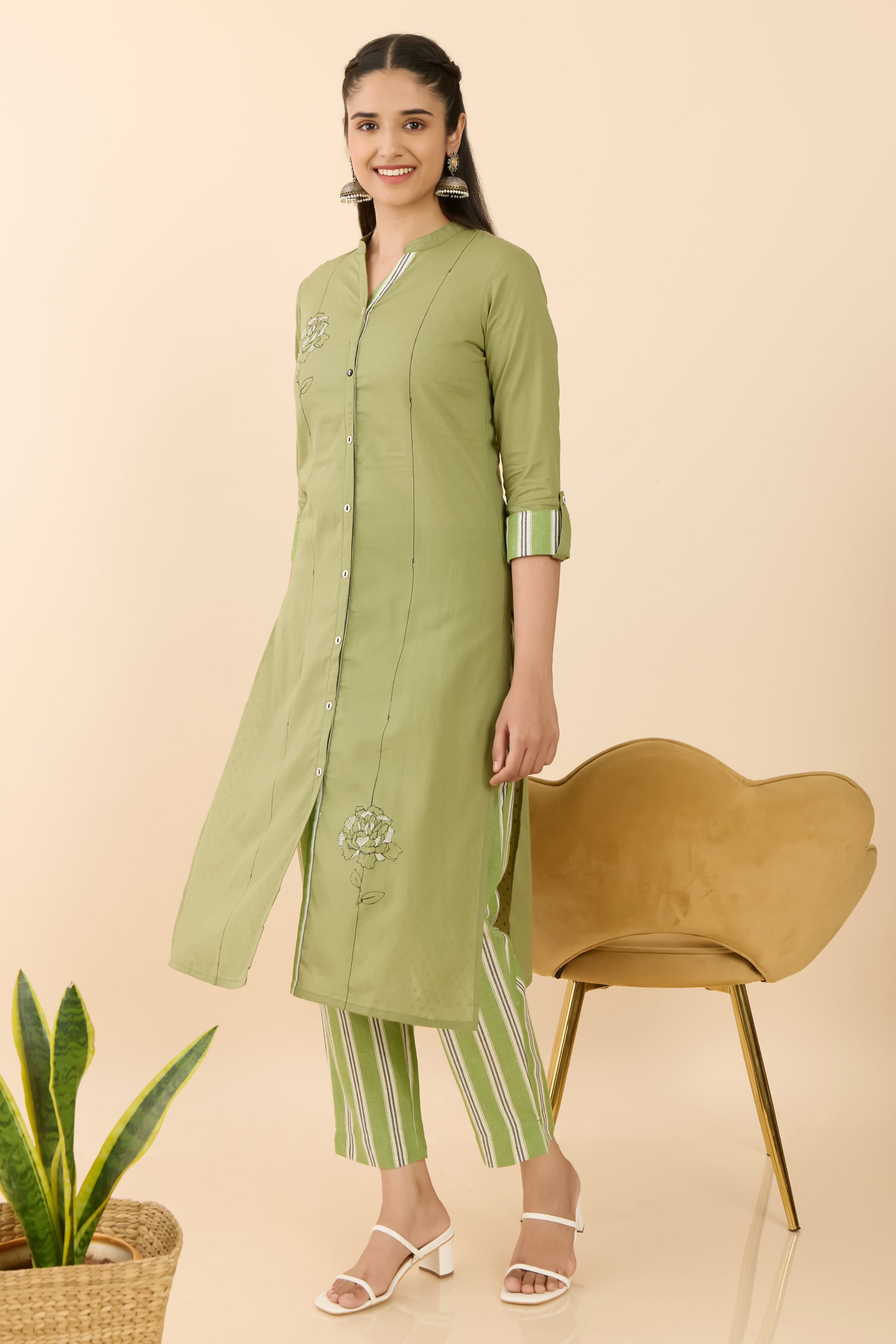 GREEN FLORAL PRINTED STRAIGHT KURTA SET