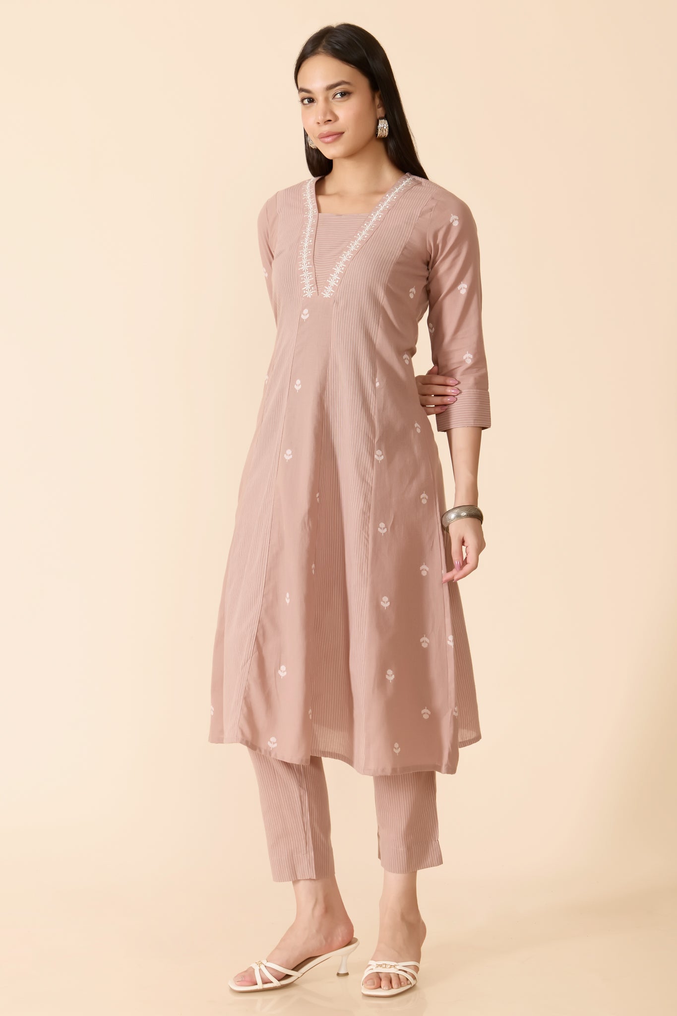 BEIGE DOBBY COTTON KURTA PANT SET