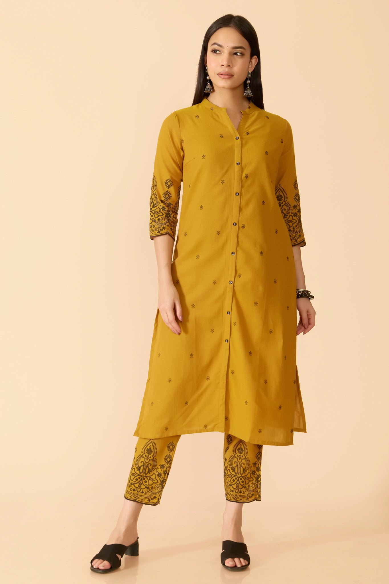 MUSTARD DOBBY COTTON KURTA PANT SET