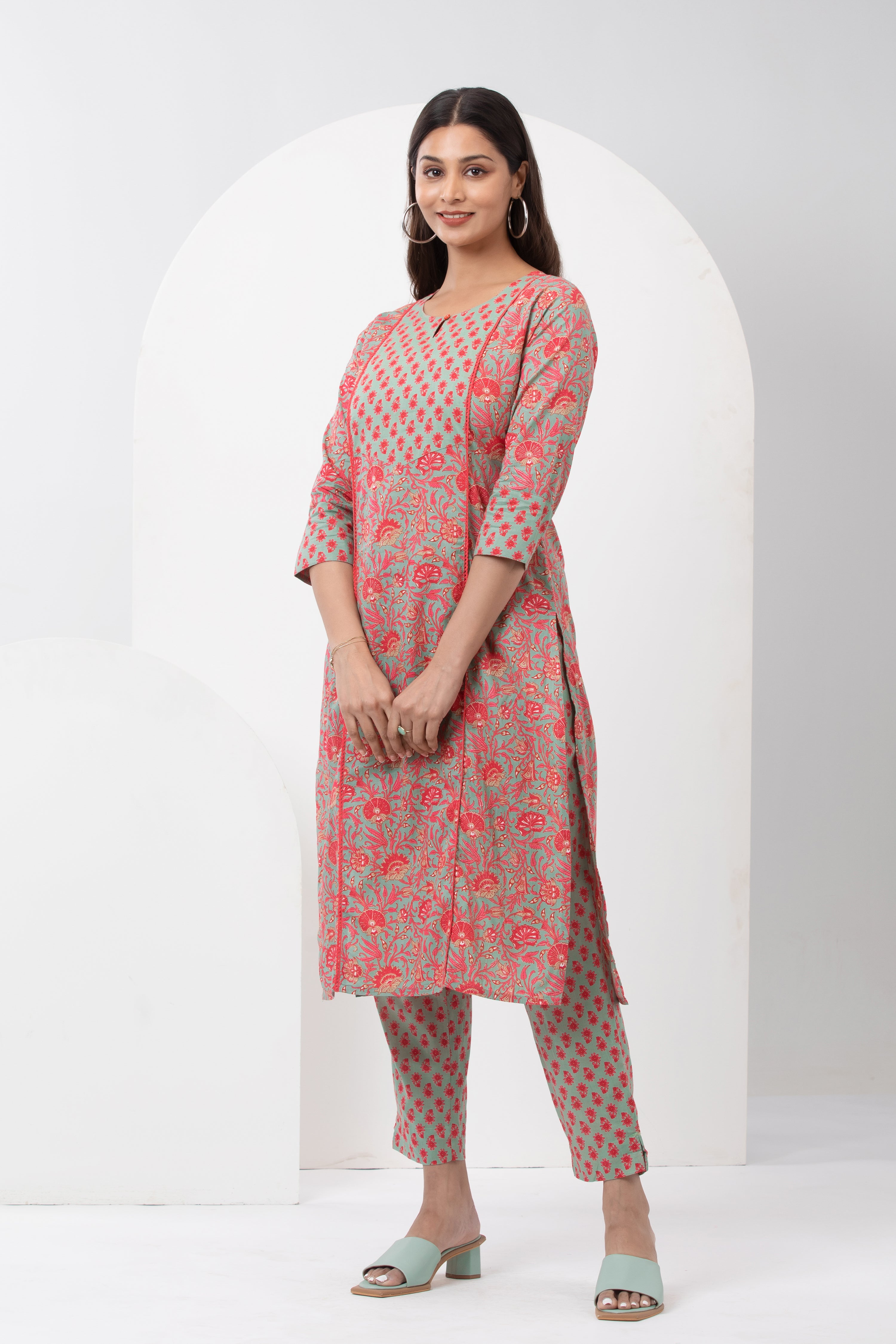 Floral Printed Cotton Kurta Pant - Green