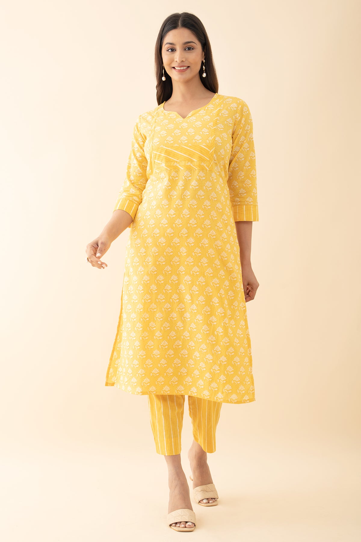 Floral Printed Cotton Kurta Pant - Yellow