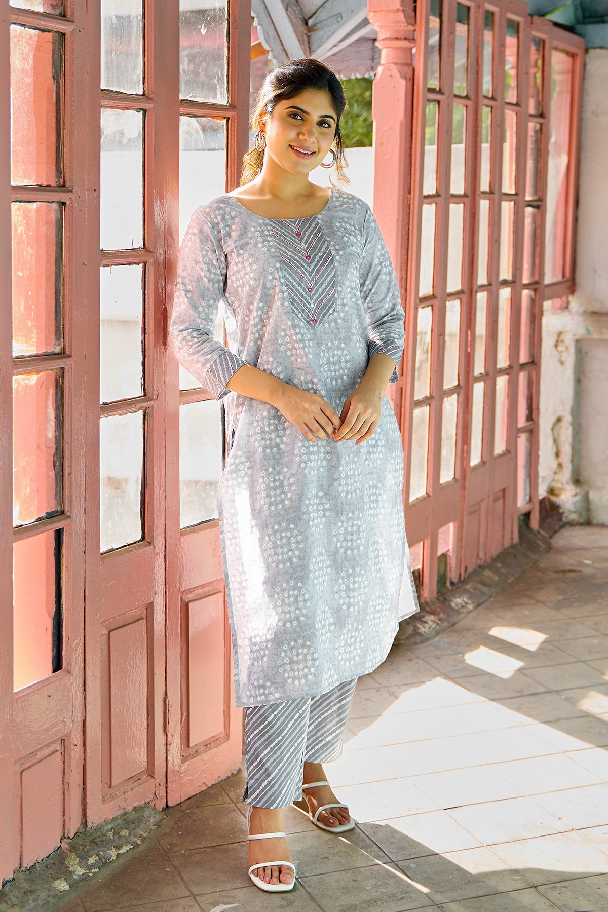 Bandhani Printed Cotton Kurta Pant - Grey
