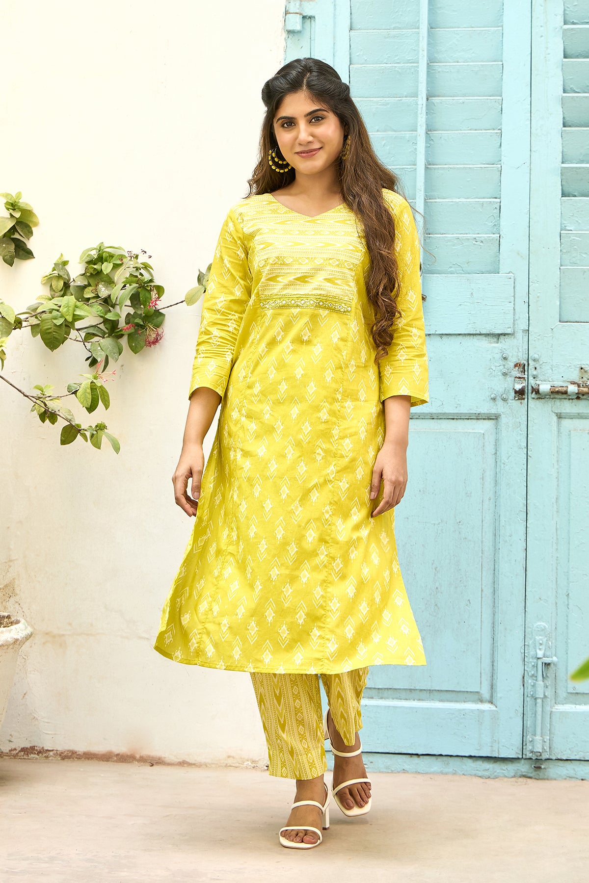 Ikkat Printed & Embroidered Cotton Kurta Pant - Yellow
