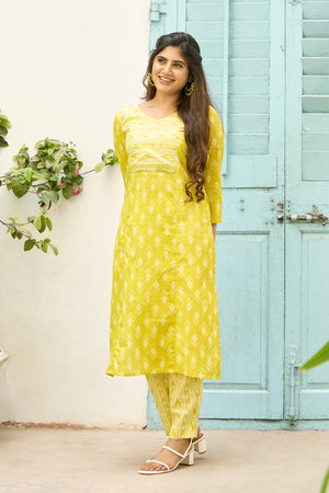 Ikkat Printed & Embroidered Cotton Kurta Pant - Yellow
