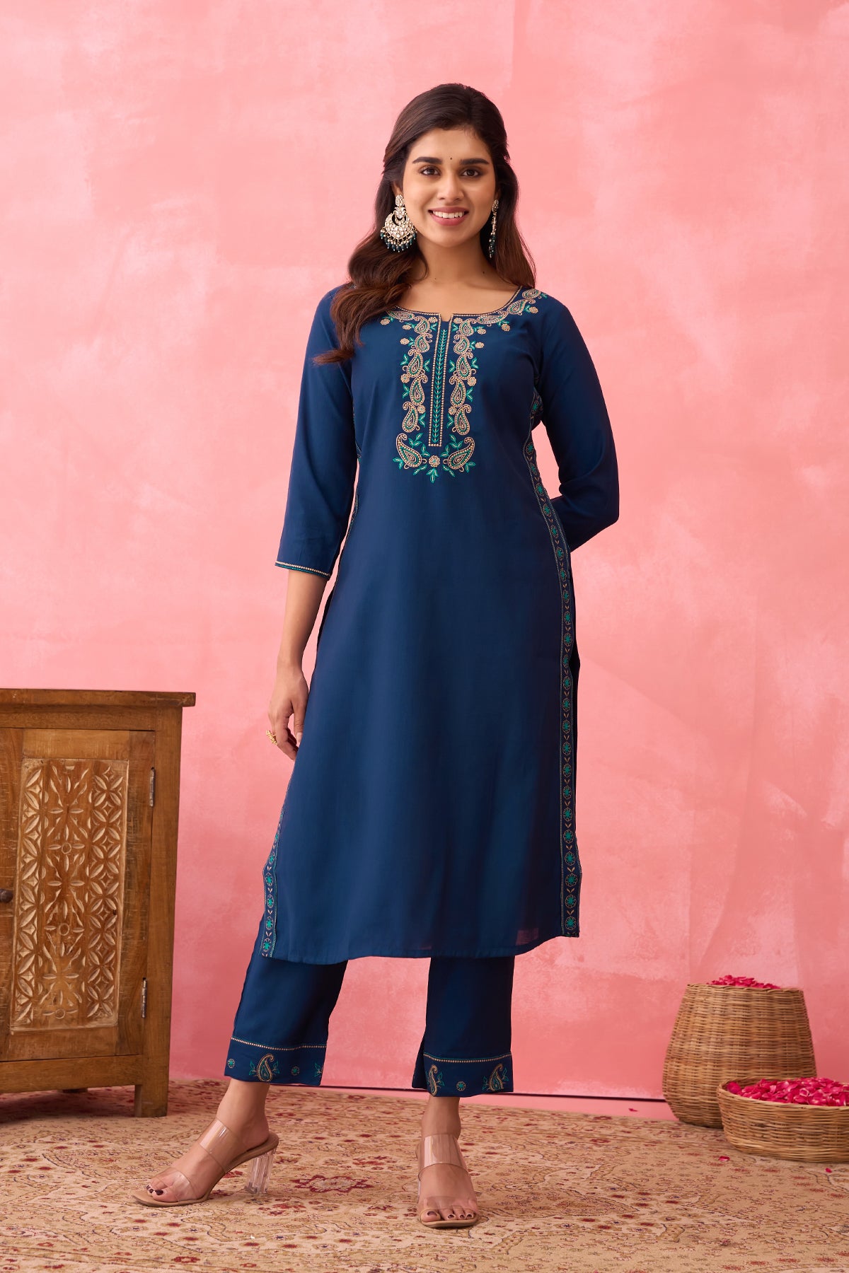 Paisley Embroidered KurtaPant - Blue
