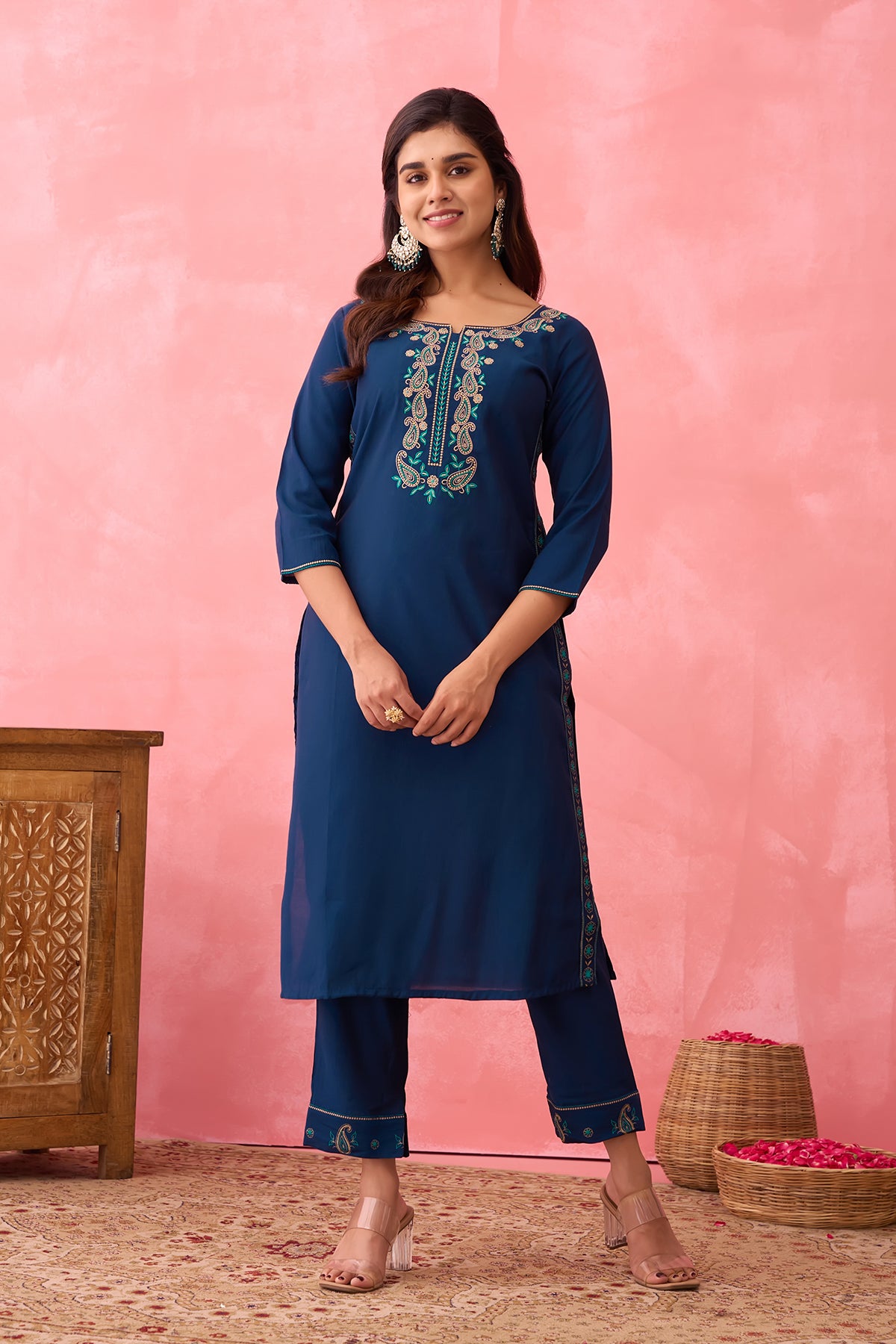 Paisley Embroidered KurtaPant - Blue
