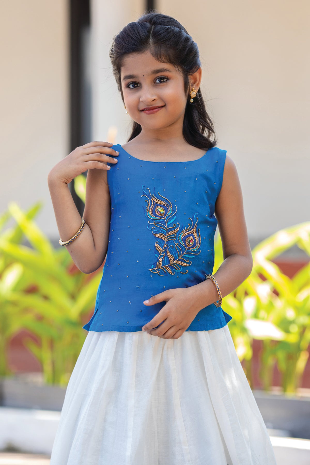 Peacock Feather Placement Embroidered Sleeveless Top & Printed Skirt Set - Blue & White
