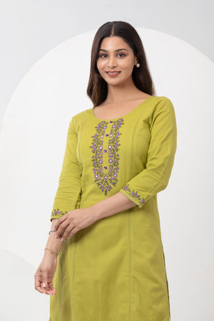 Linen Embroidered Kurta with Back Tie-up - Green