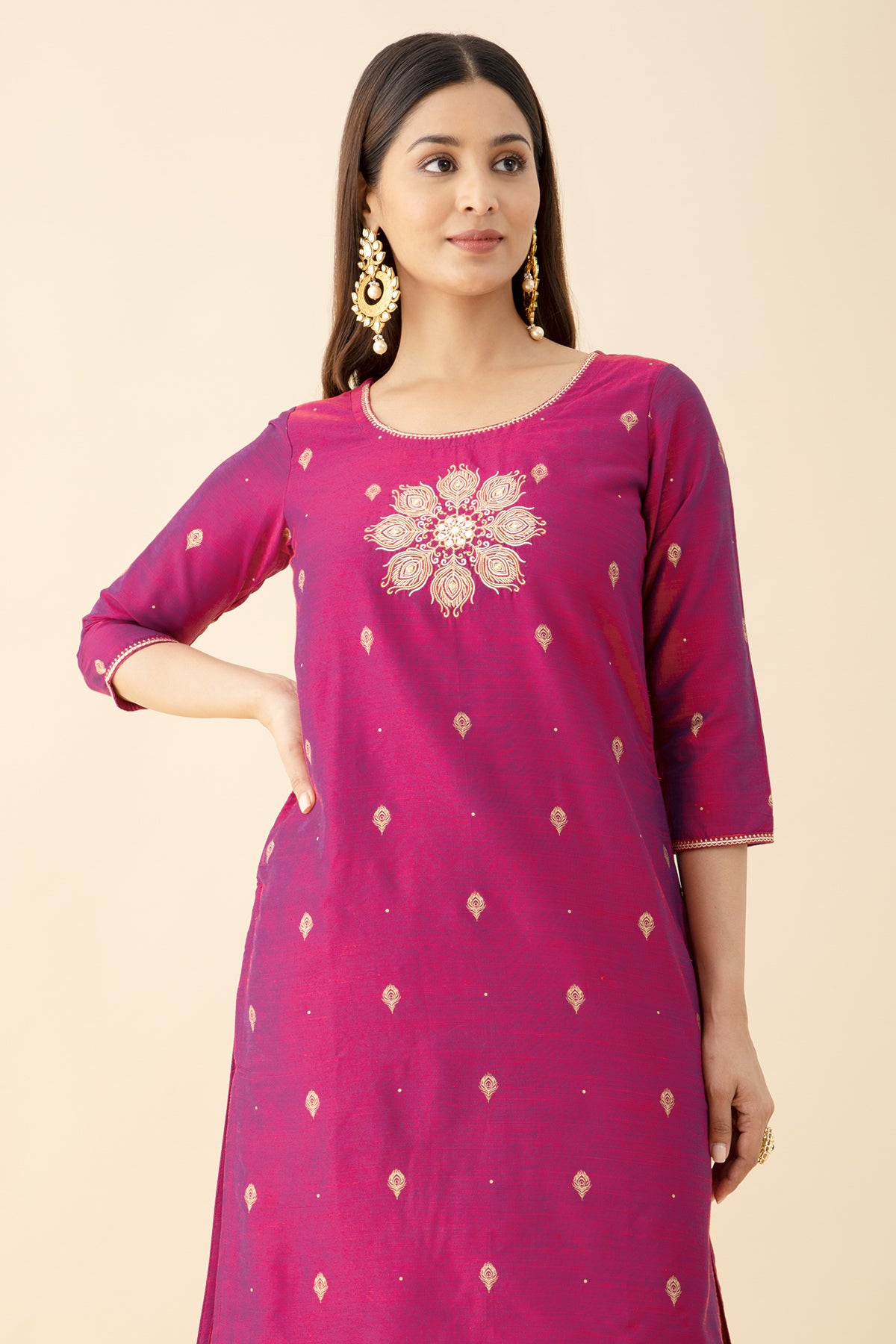 Mayilpeeli Embroidered Kurta - Pink