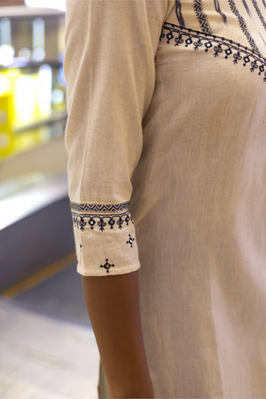 Ikkat Weave & Foil Mirror Embellished Off - White Kurta