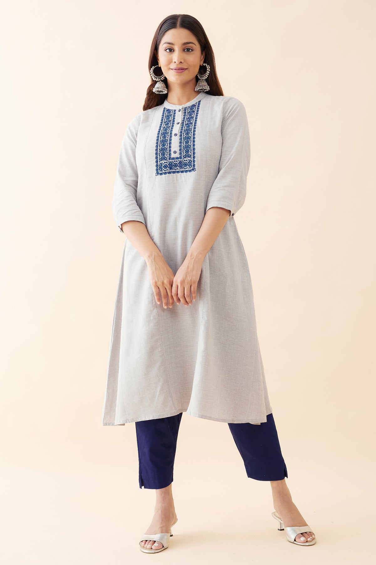 Floral Embroidered Kurta - Grey