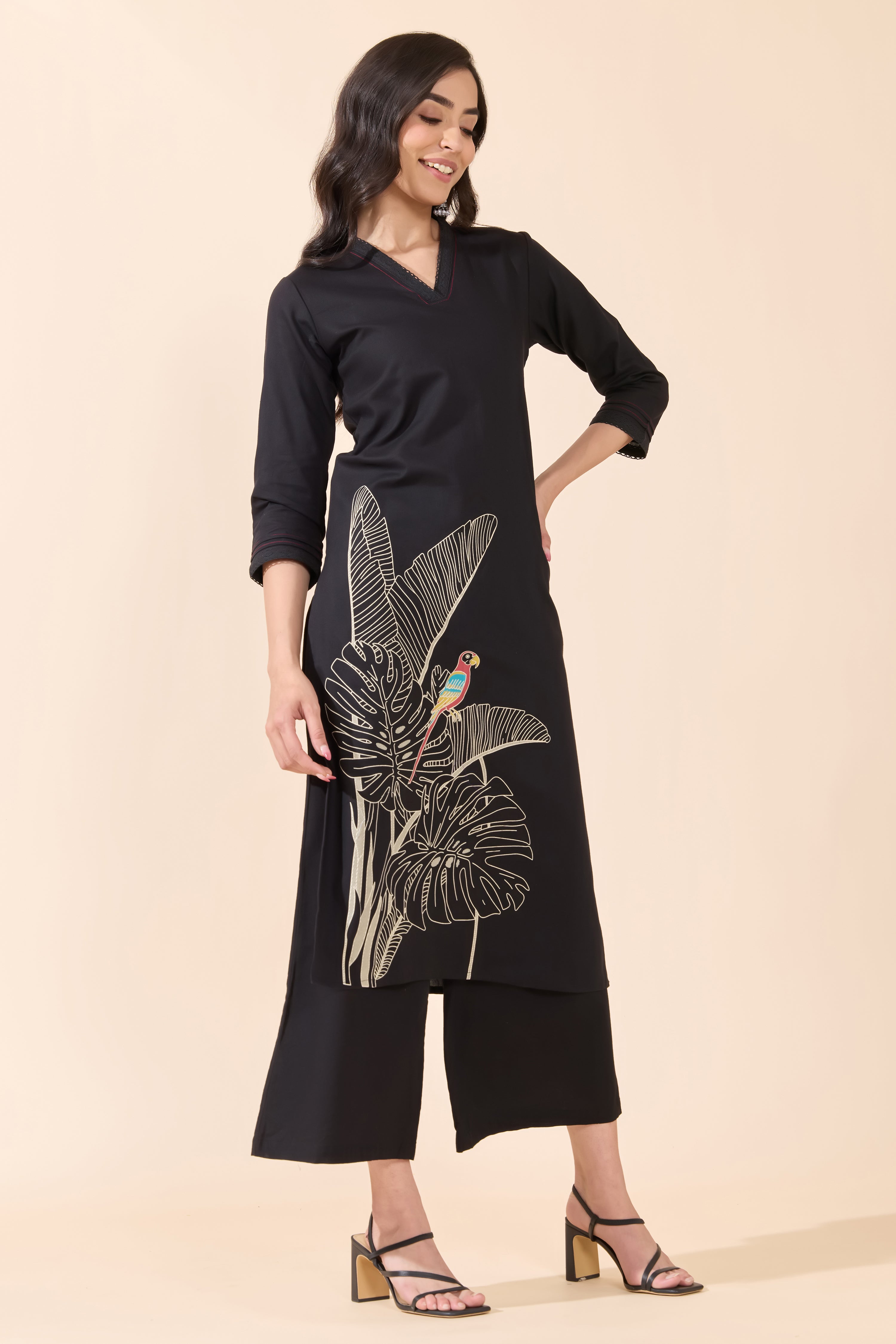 CONTEMPORARY PARROT PRINTED BLACK STRAIGHT-CUT KURTA