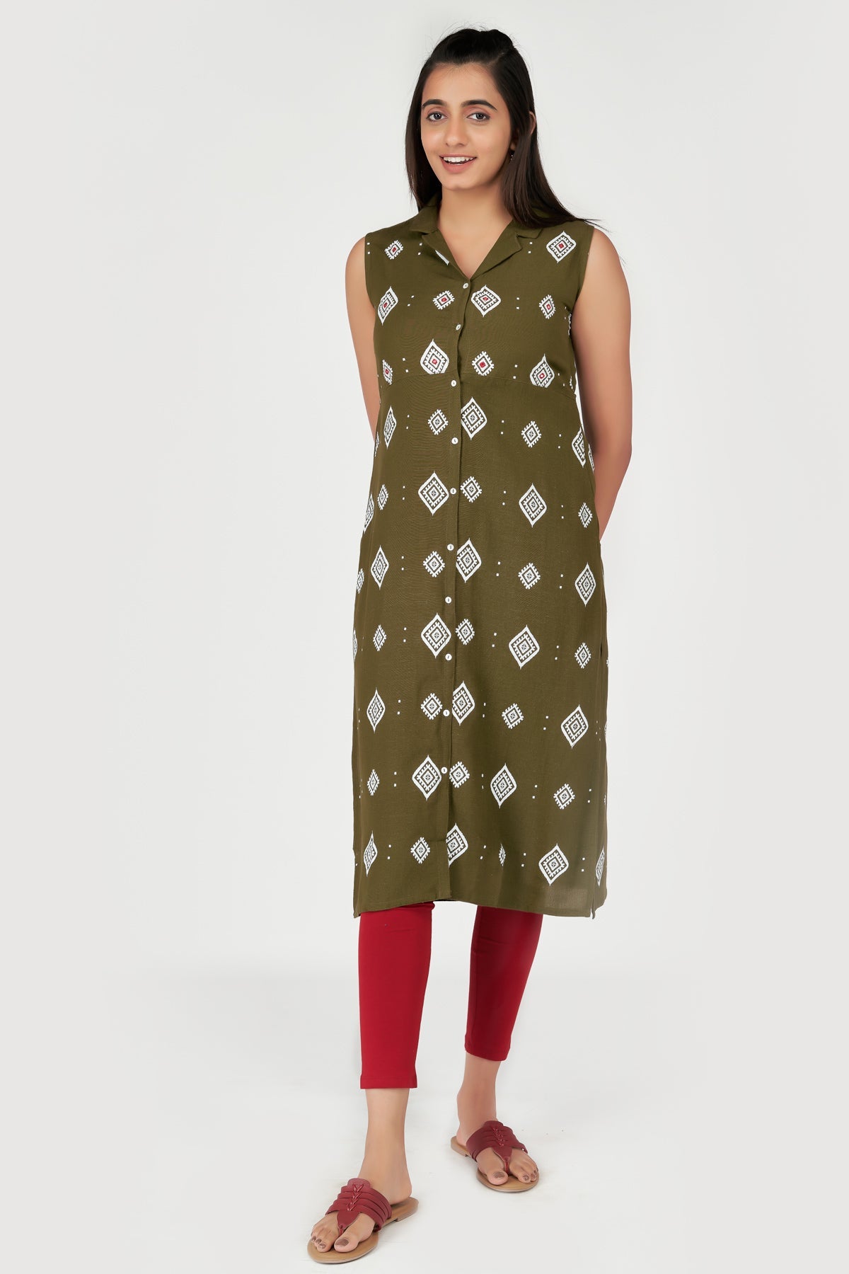 Mirror Embroidered Geometric Motif Kurta Green