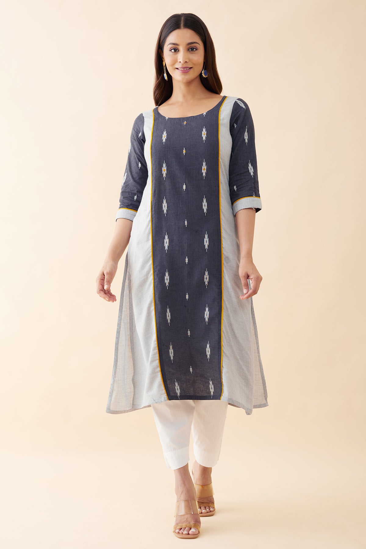 Ikkat Panelled Kurta - Grey