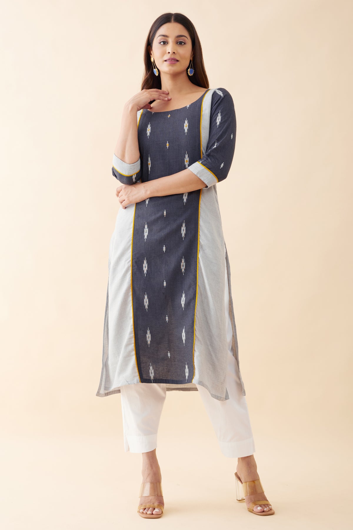 Ikkat Panelled Kurta - Grey