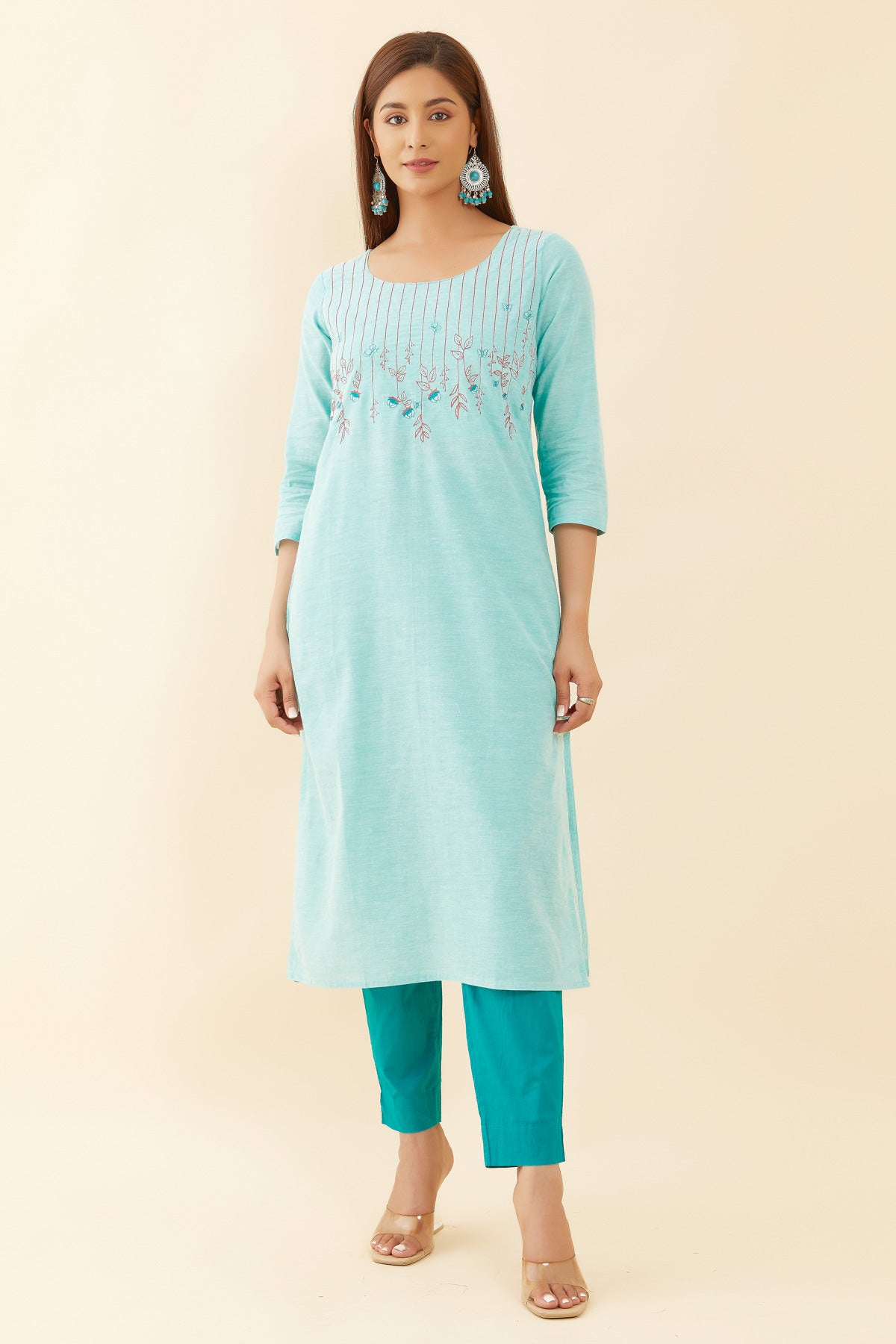 Contrast Floral Embroidered Kurta Blue