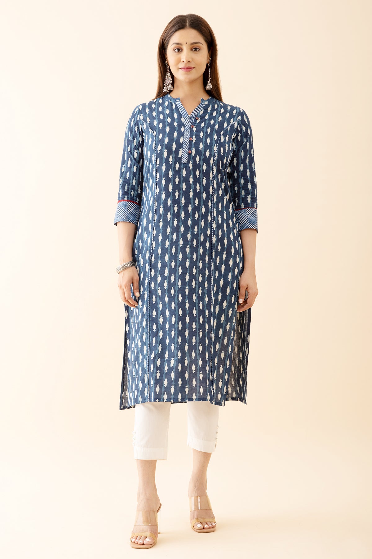 Indigo Printed Kurta with Lace Embellished Sleeve Blue