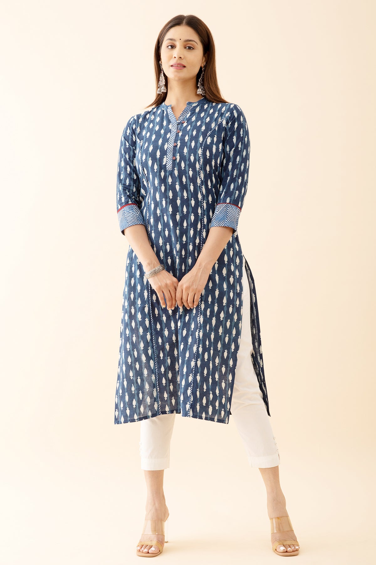 Indigo Printed Kurta with Lace Embellished Sleeve Blue