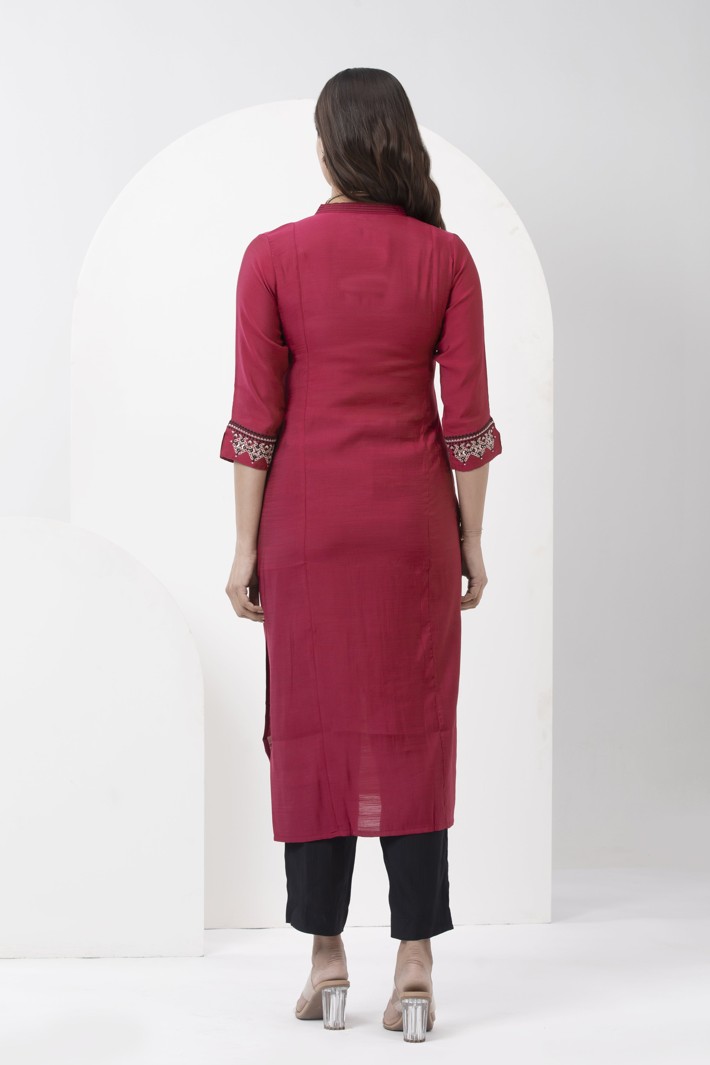 Kurta with Contrast Embroidered Sleeves - Pink