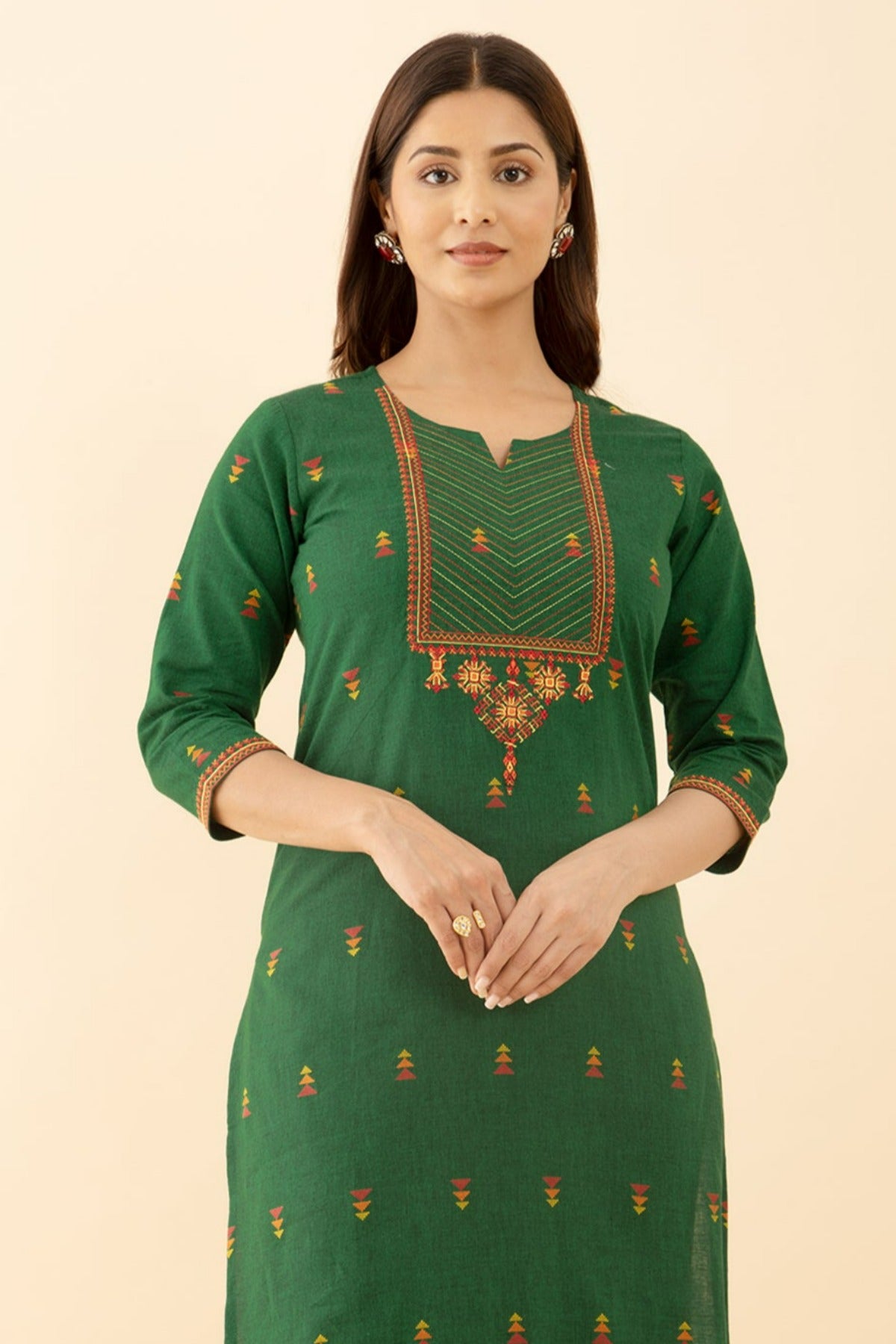 Green Dobby Kurta Exquisite Embroidery Captivating Design