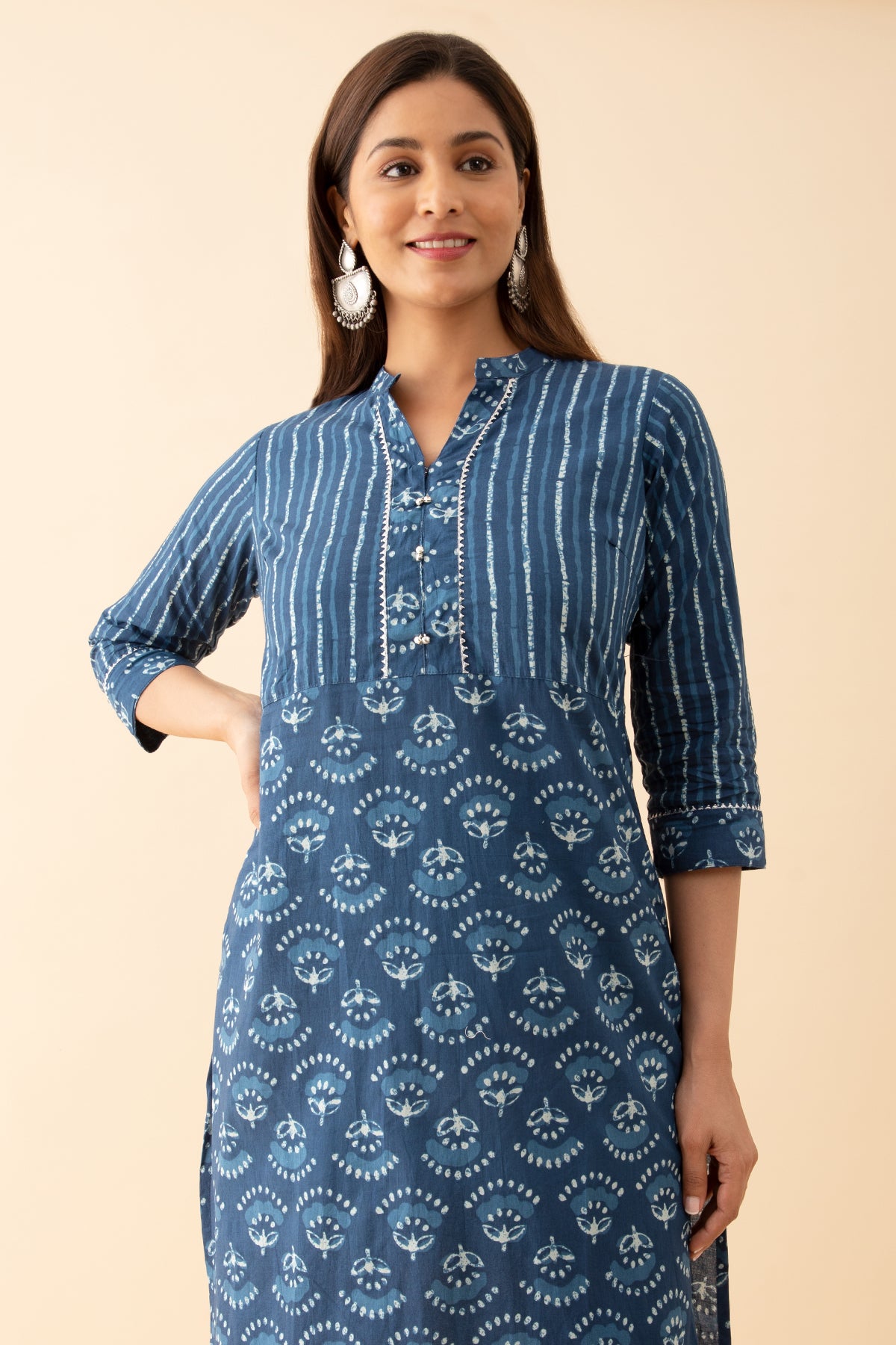 Indigo Printed Kurta with Lace Embellished Yoke Blue