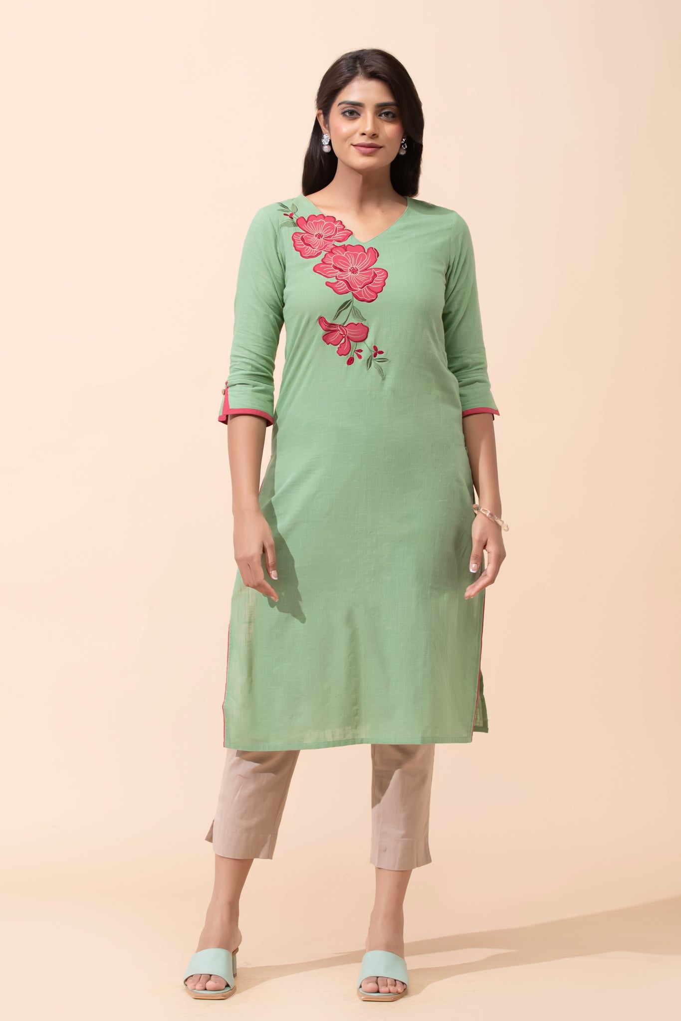 Green Floral Embroidered Cotton Kurta