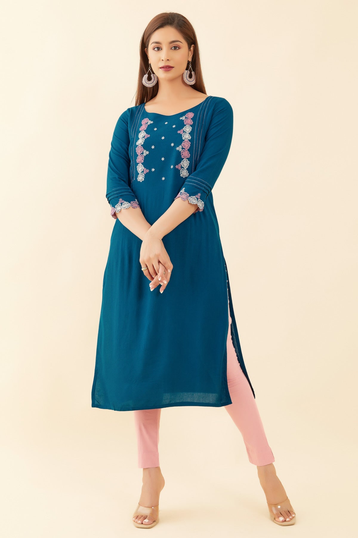 Floral Embroidered With Pin Tuck Yoke Kurta - Blue