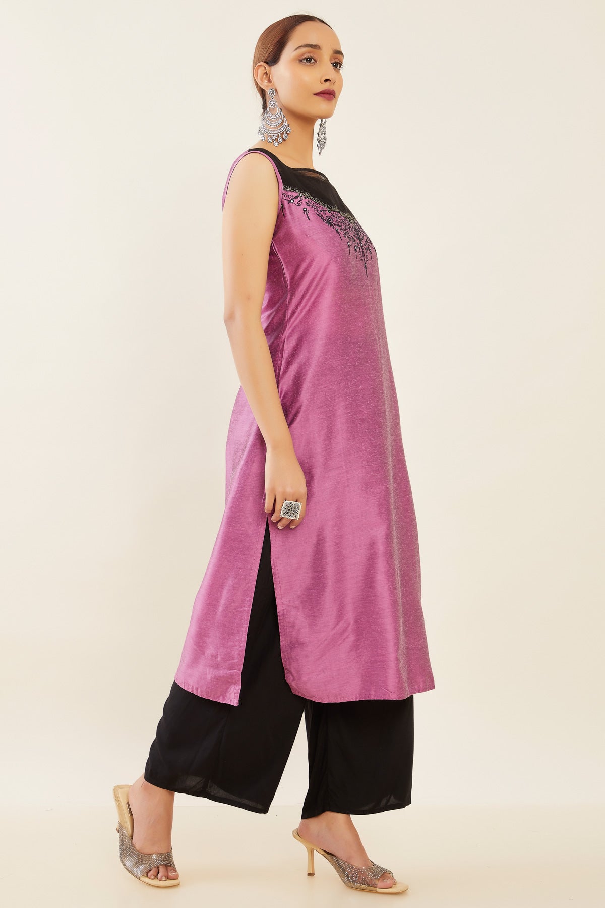 Contrast Double Layered Net with Vintage Floral Embroidered Sleeveless Kurta Purple