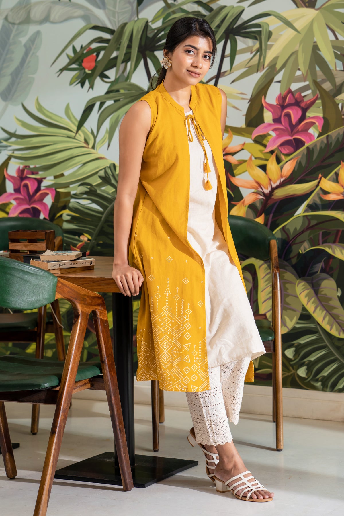 Geometric Printed With Contrast Over Coat Solid Kurta Off White Yellow