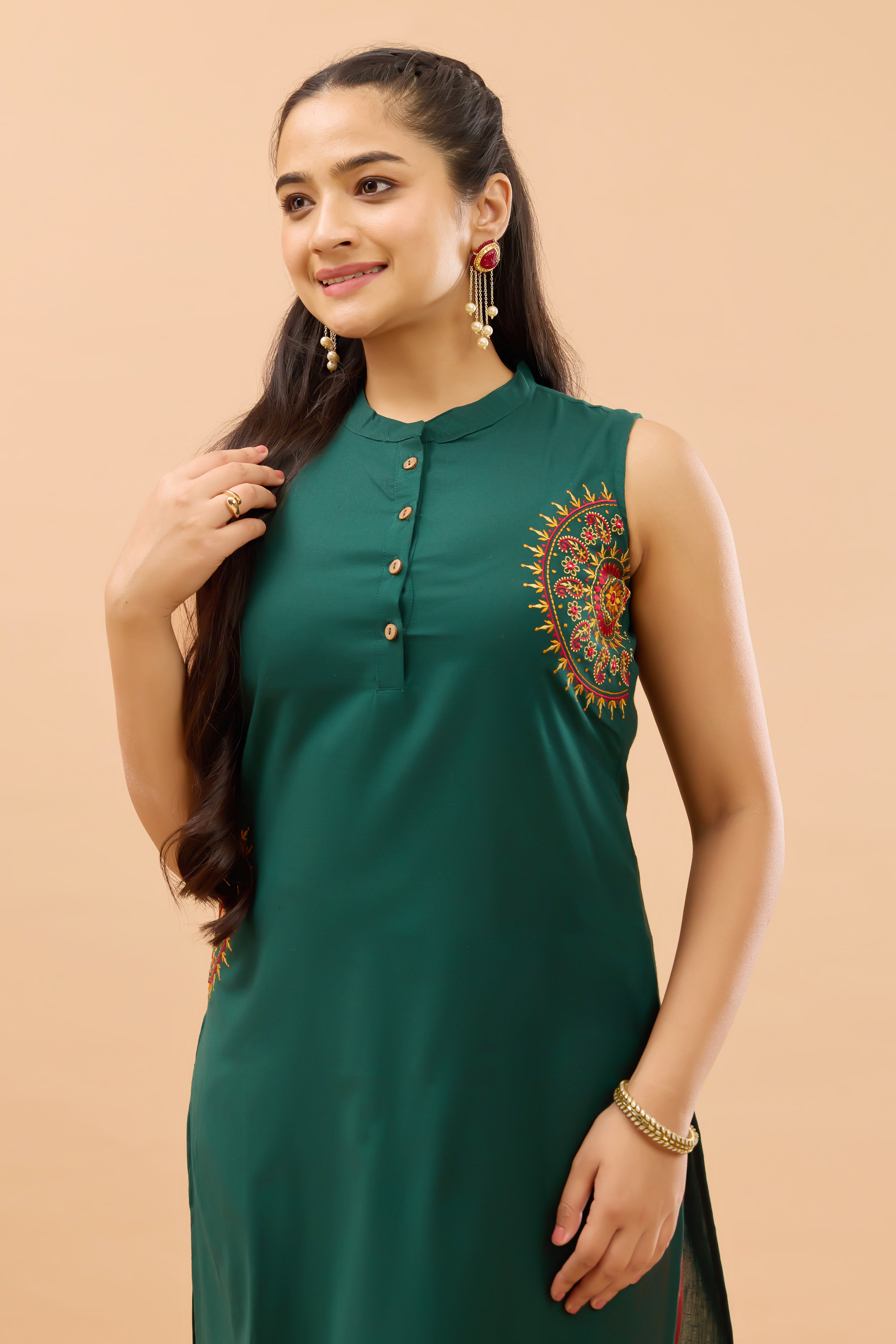 Paisley Mandala Placement Embroidered Green Kurta