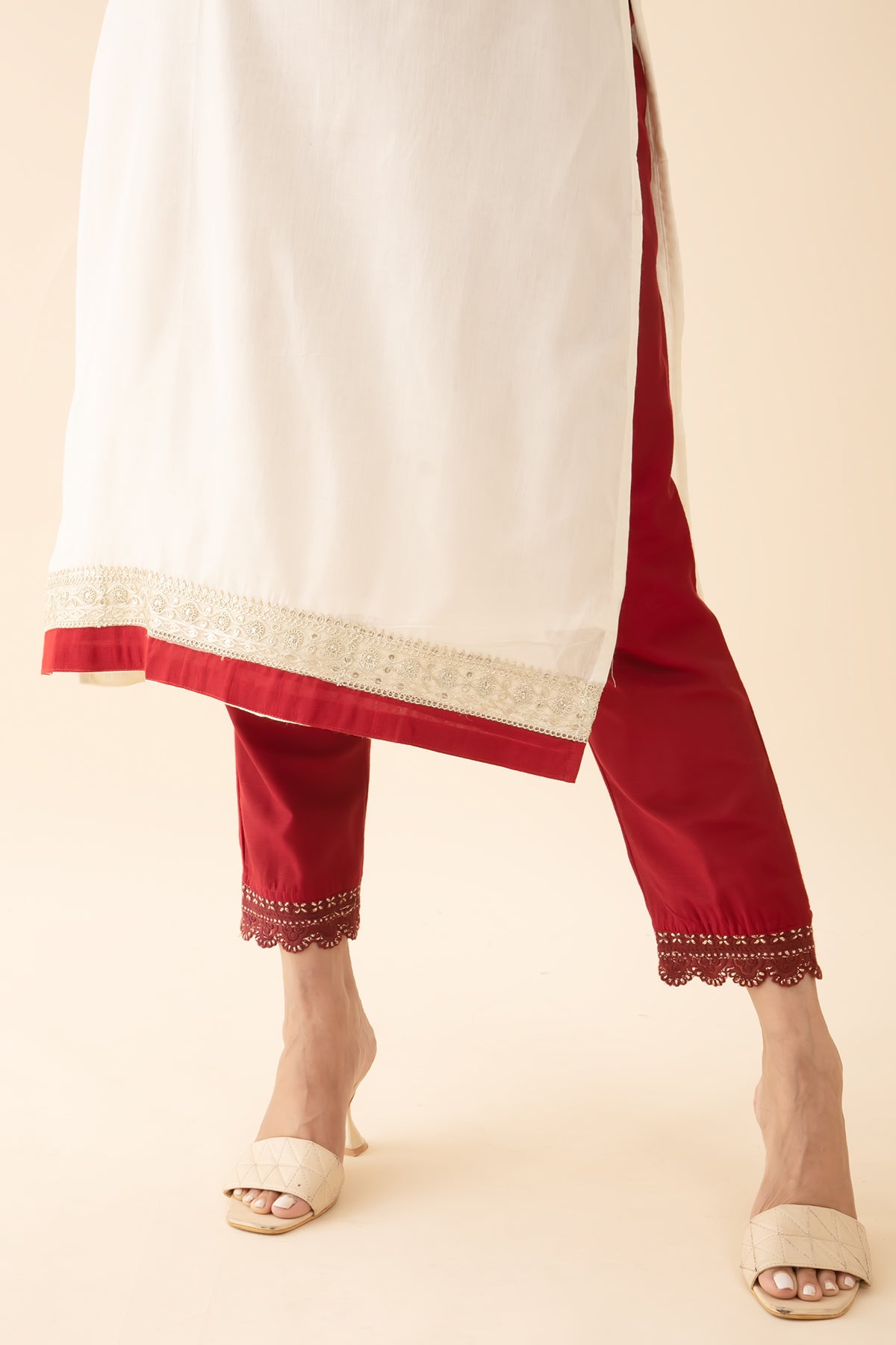 Floral Embroidered Kurta - Off-White & Red