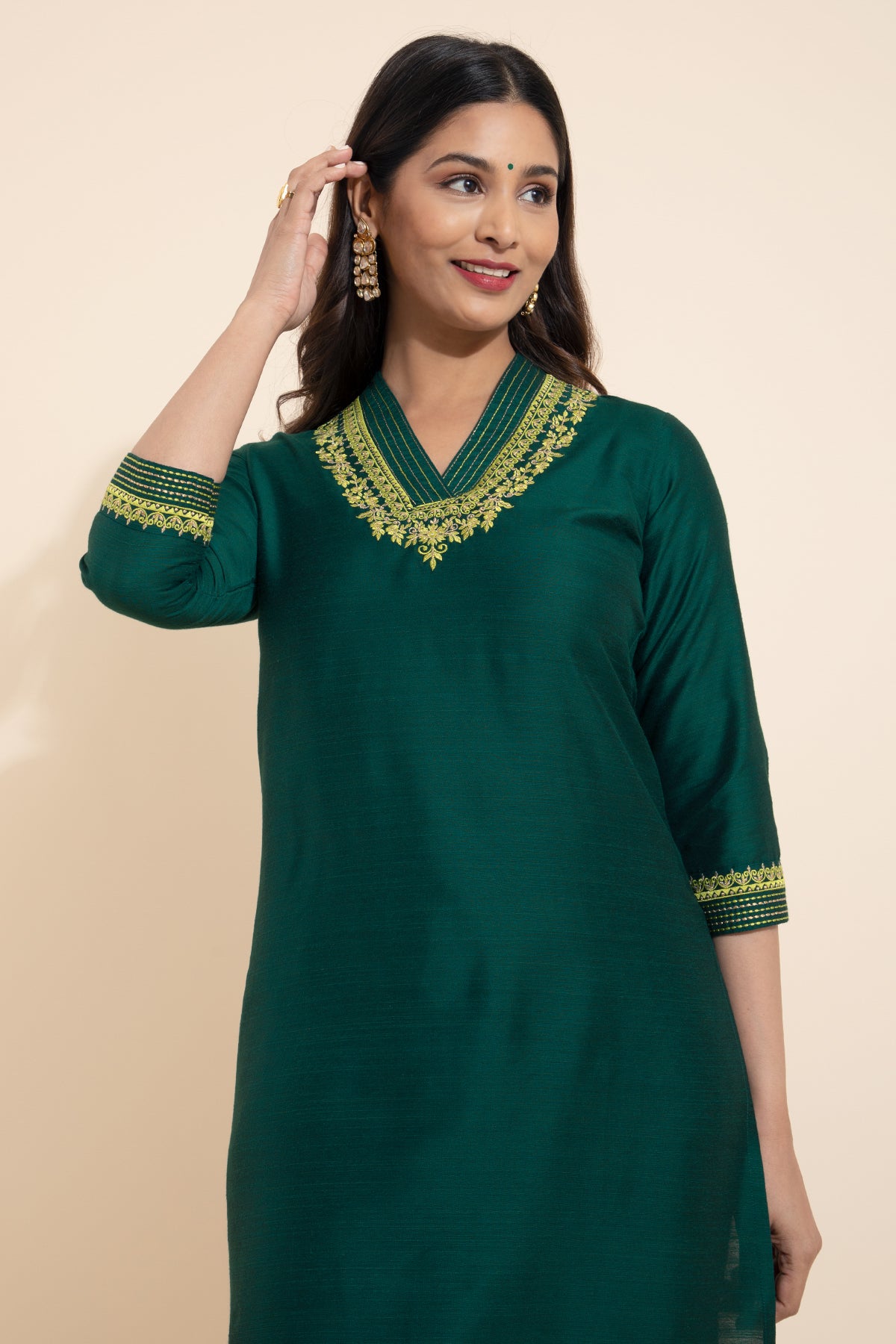 Floral Embroidered Kurta - Green