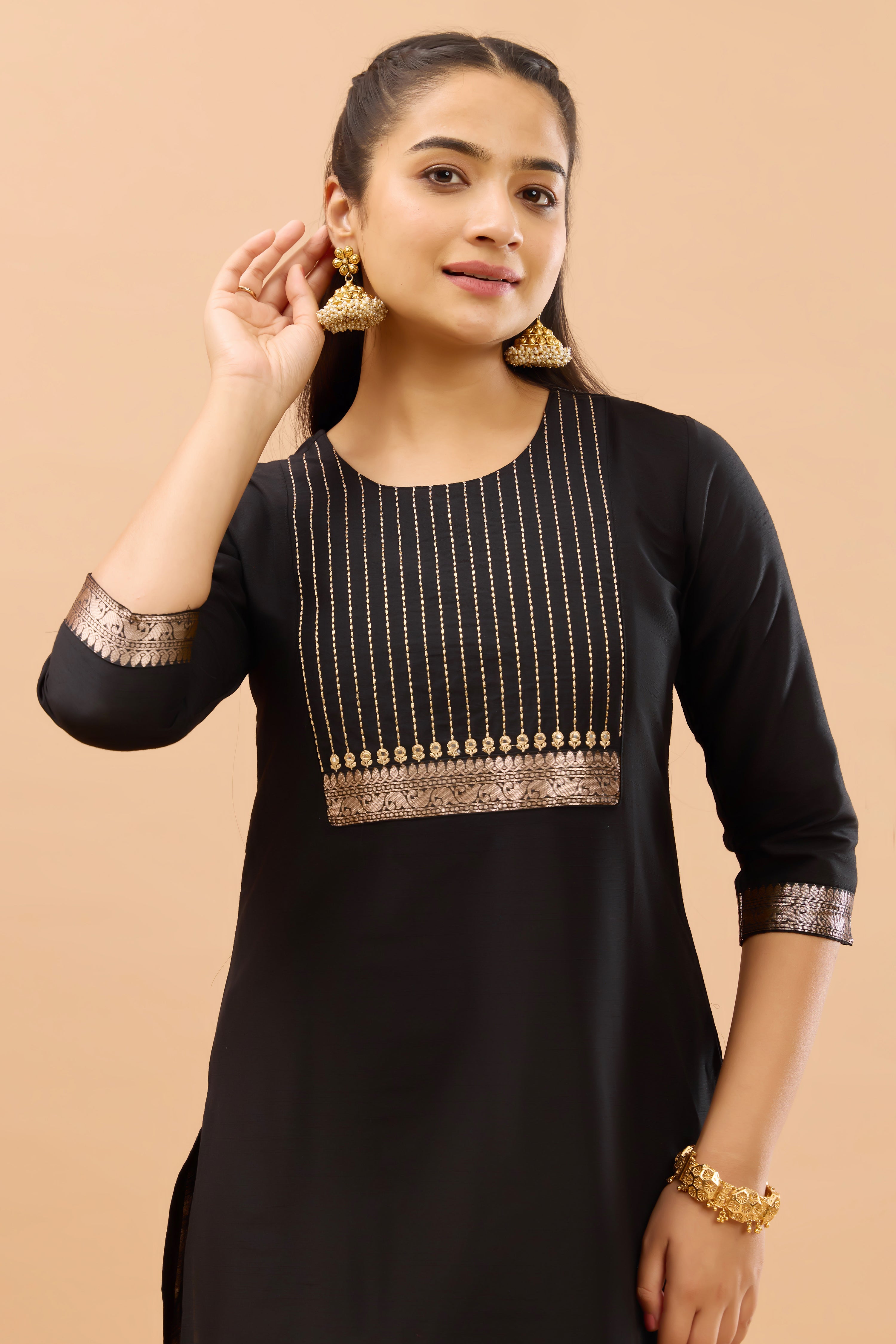 Black Zari Embroidered Kurta