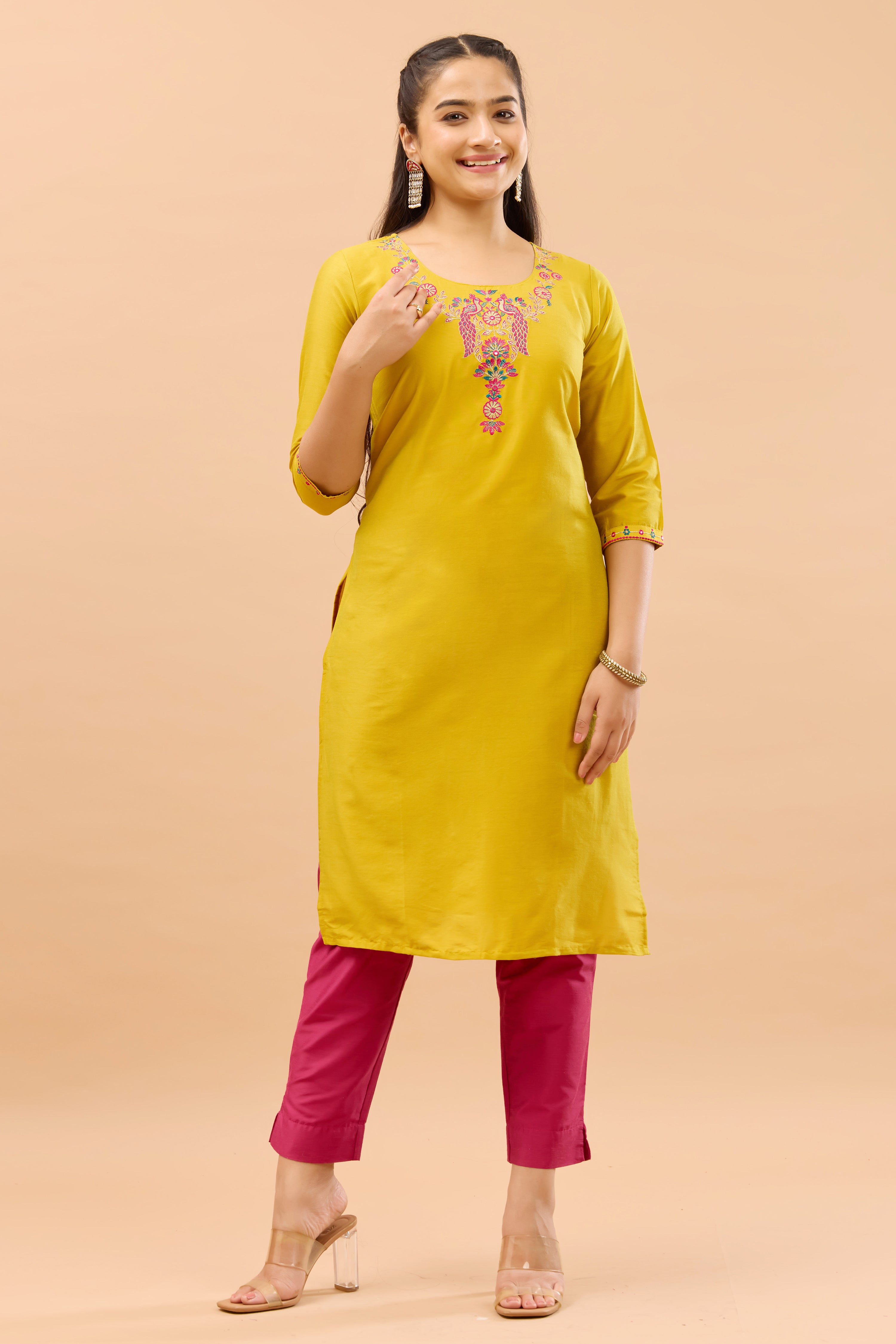 Vanasingaram Embroidered Lime Yellow Kurta