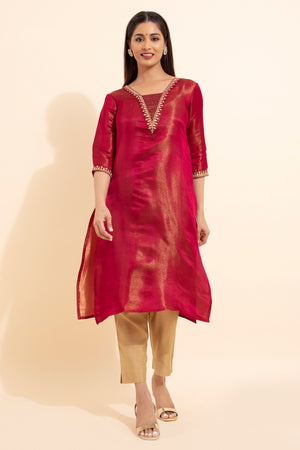 Floral Embroidered Kurta - Red