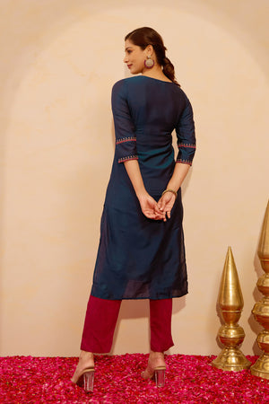 Jewel Inspired Floral Embroidered Kurta - Blue
