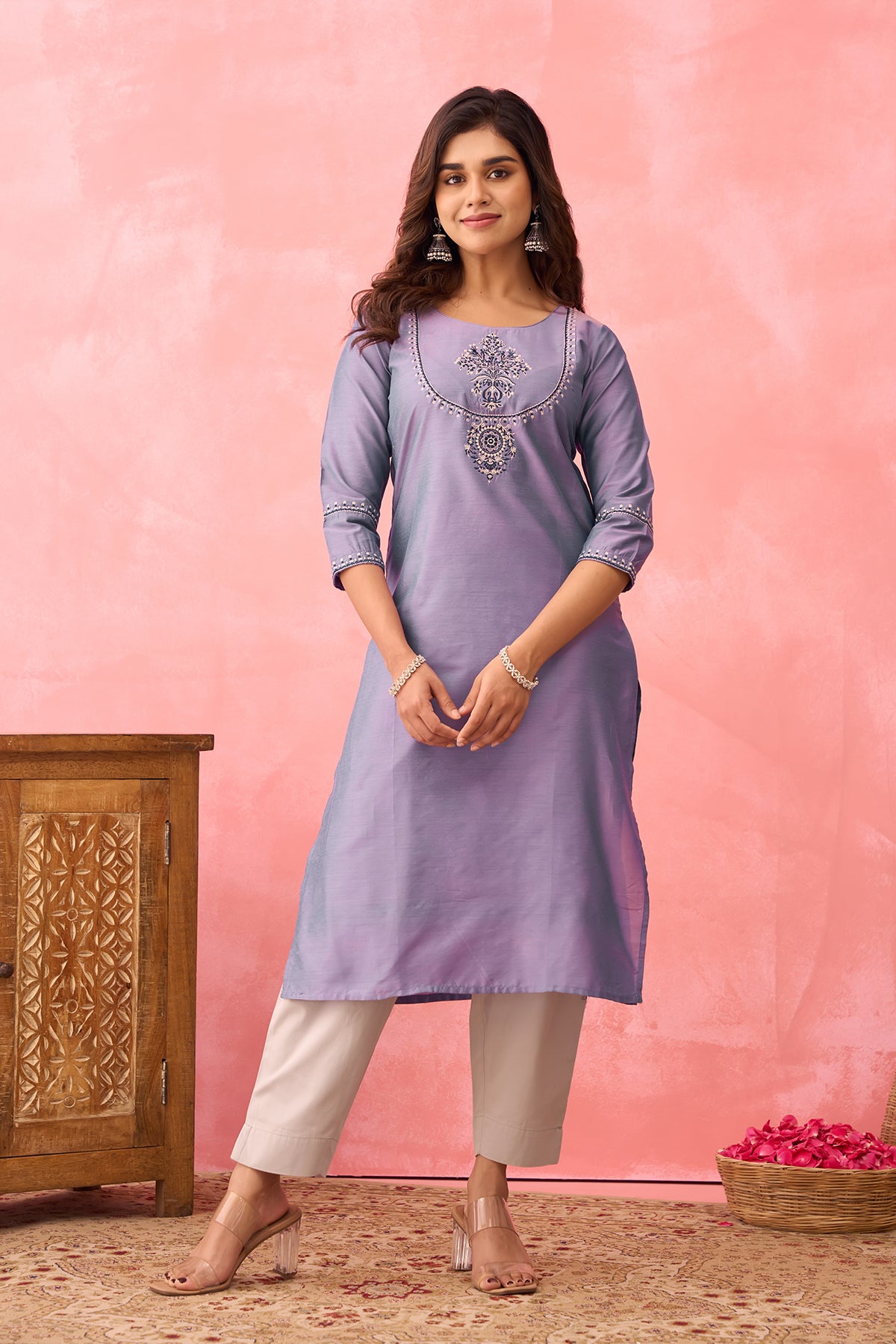 Jewel Inspired Floral Embroidered Kurta - Lavendar
