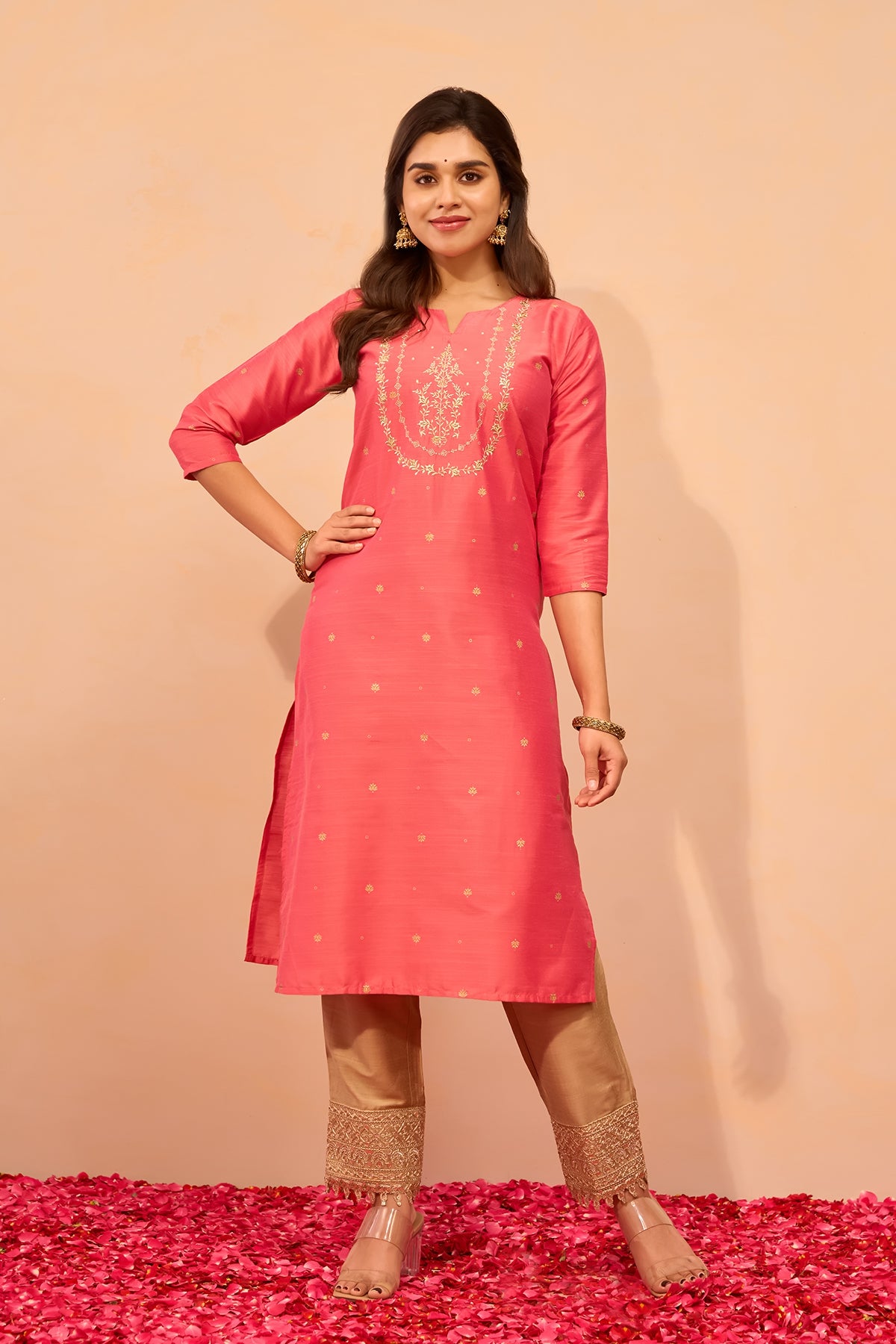 Jewel Inspired Floral Embroidered Kurta - Peach
