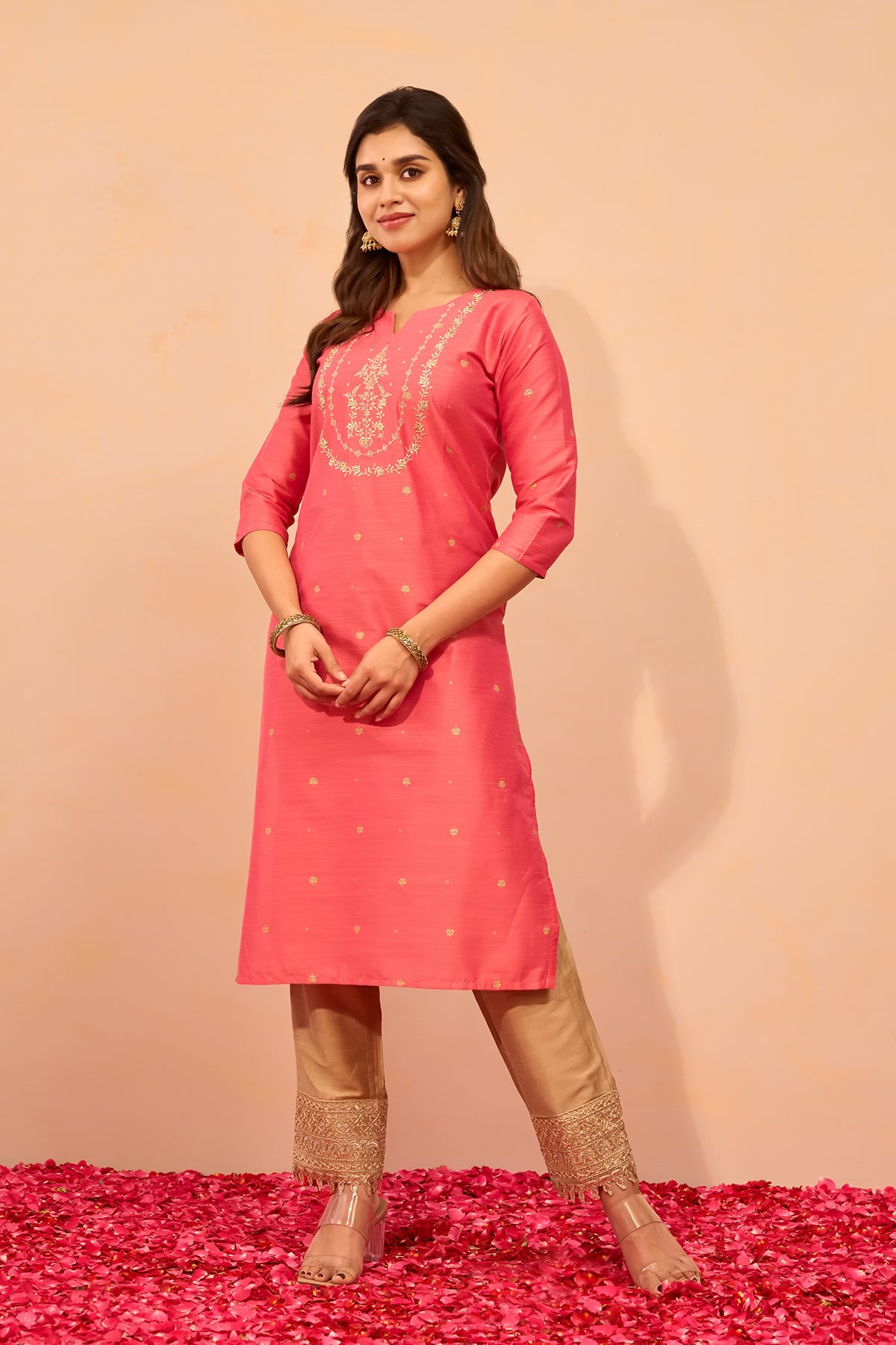 Jewel Inspired Floral Embroidered Kurta - Peach
